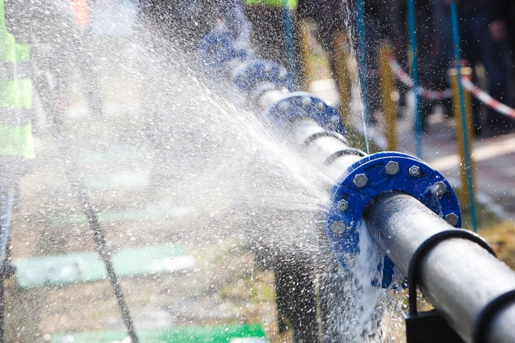 Encanador em Barueri para caça vazamentos, reparos hidráulicos e desentupimentos. Atendimento residencial, predial e comercial.
